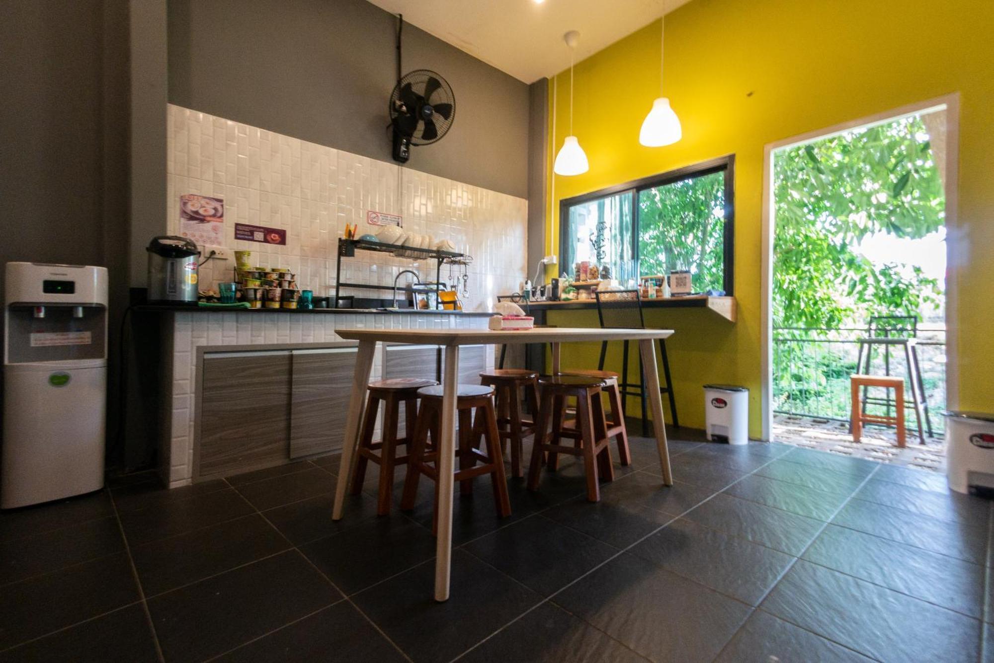 Paknap Hostel 난 외부 사진